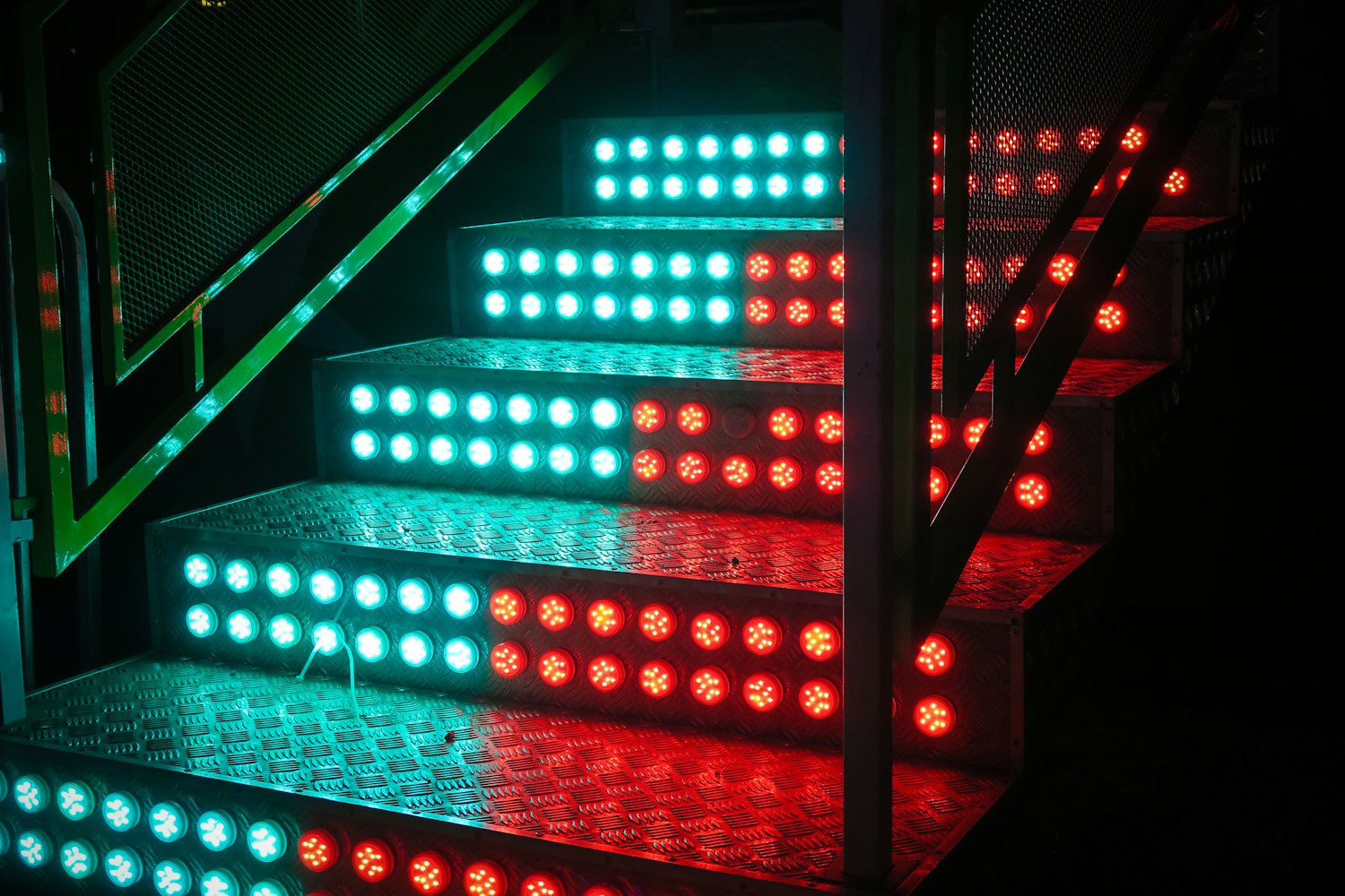 家用led灯是几伏电压-正常家用led灯多少瓦 家用led灯是几伏电压-正常家用led灯多少瓦