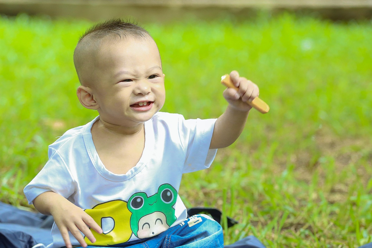 “我孩子7岁了,好动,上课注意力不集中,怎么回事-	” 7岁小孩上课注意力不集中缺少什么营？