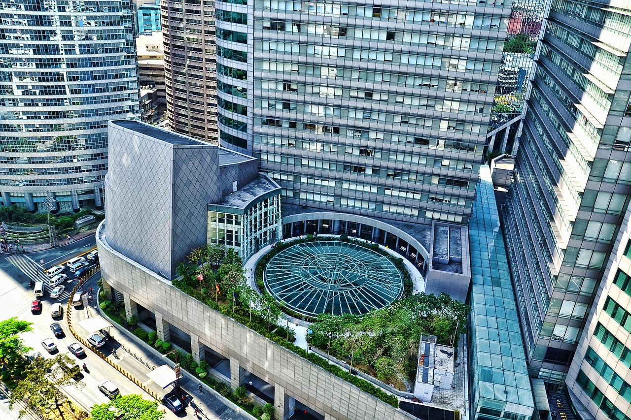 “郑州4地调整为中风险地区	” 郑州4地调整为中风险地区了吗？